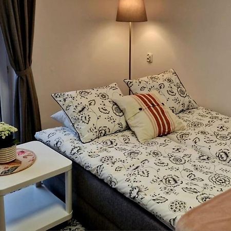 Apartament Zachodni Z Balkonem 4 Osoby Varşova Dış mekan fotoğraf